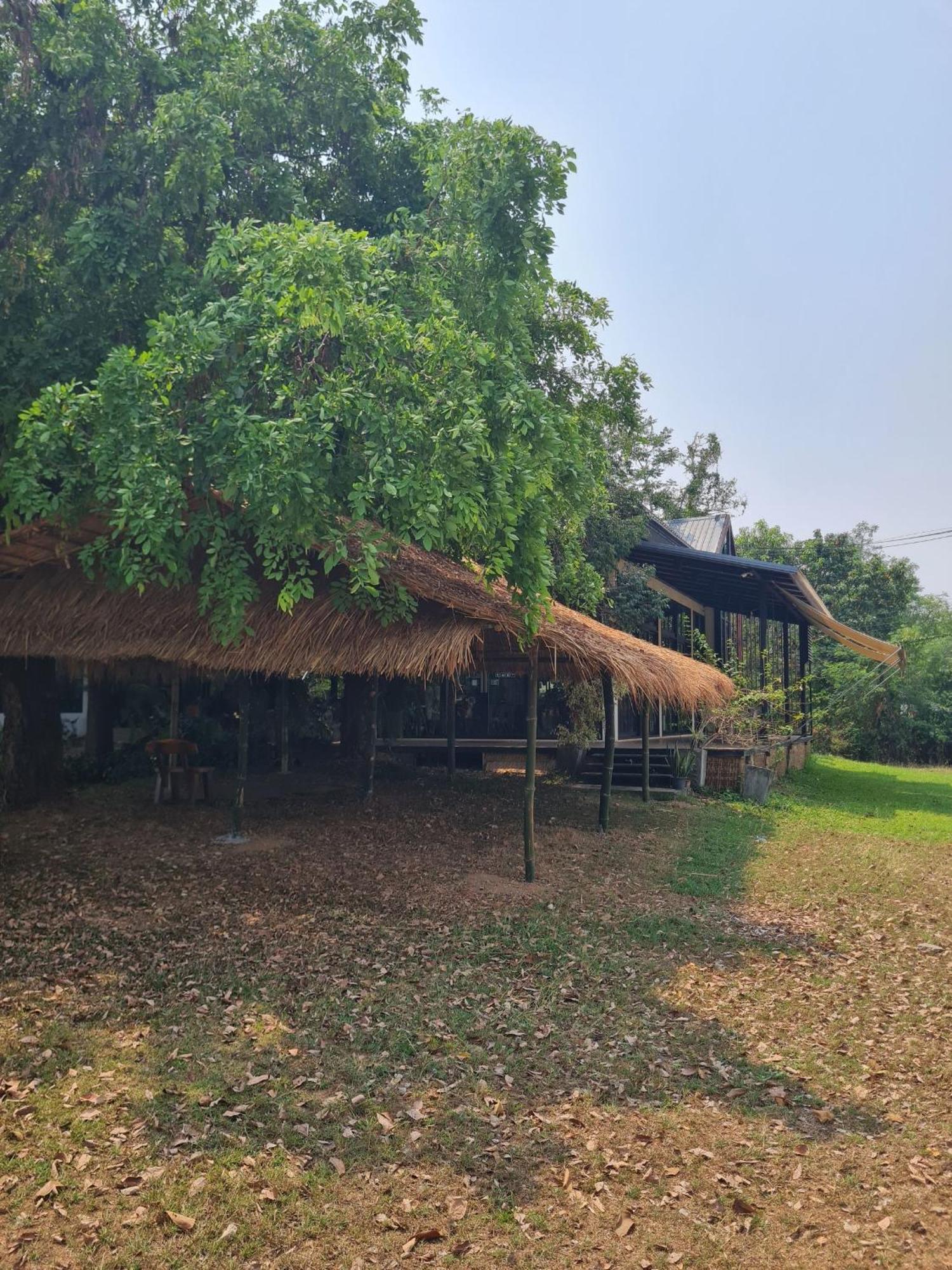 Bualinn Resort Nong Khai Exterior foto
