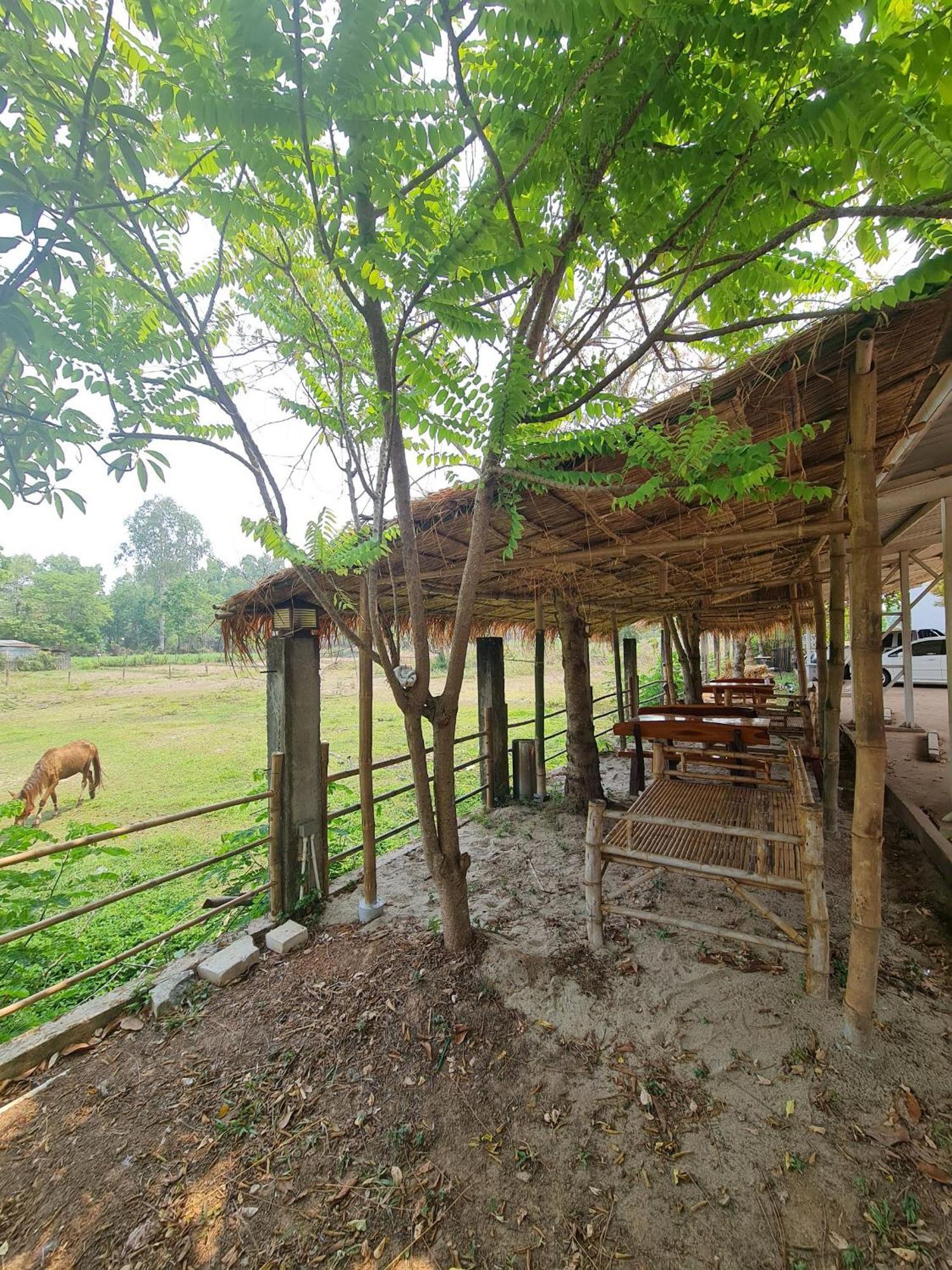 Bualinn Resort Nong Khai Exterior foto